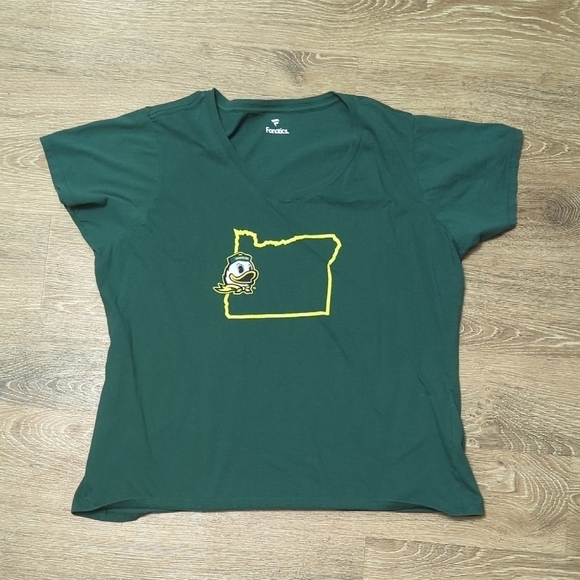 Oregon Ducks Women's Top Size XL Green and Yellow - Picture 1 of 3